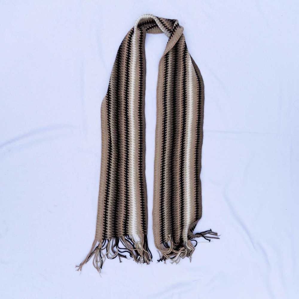 NEW YORK & COMPANY BROWN MULTICOLOR VINTAGE ACRYLIC SCARF